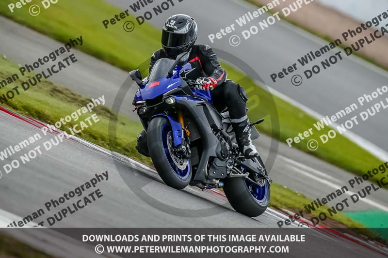 PJ Motorsport Photography;donington no limits trackday;donington park photographs;donington trackday photographs;no limits trackdays;peter wileman photography;trackday digital images;trackday photos
